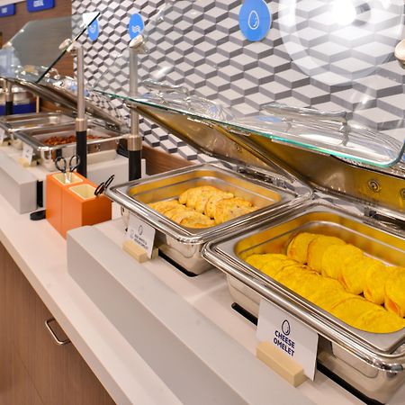 Holiday Inn Express Danbury I-84, An Ihg Hotel Bagian luar foto