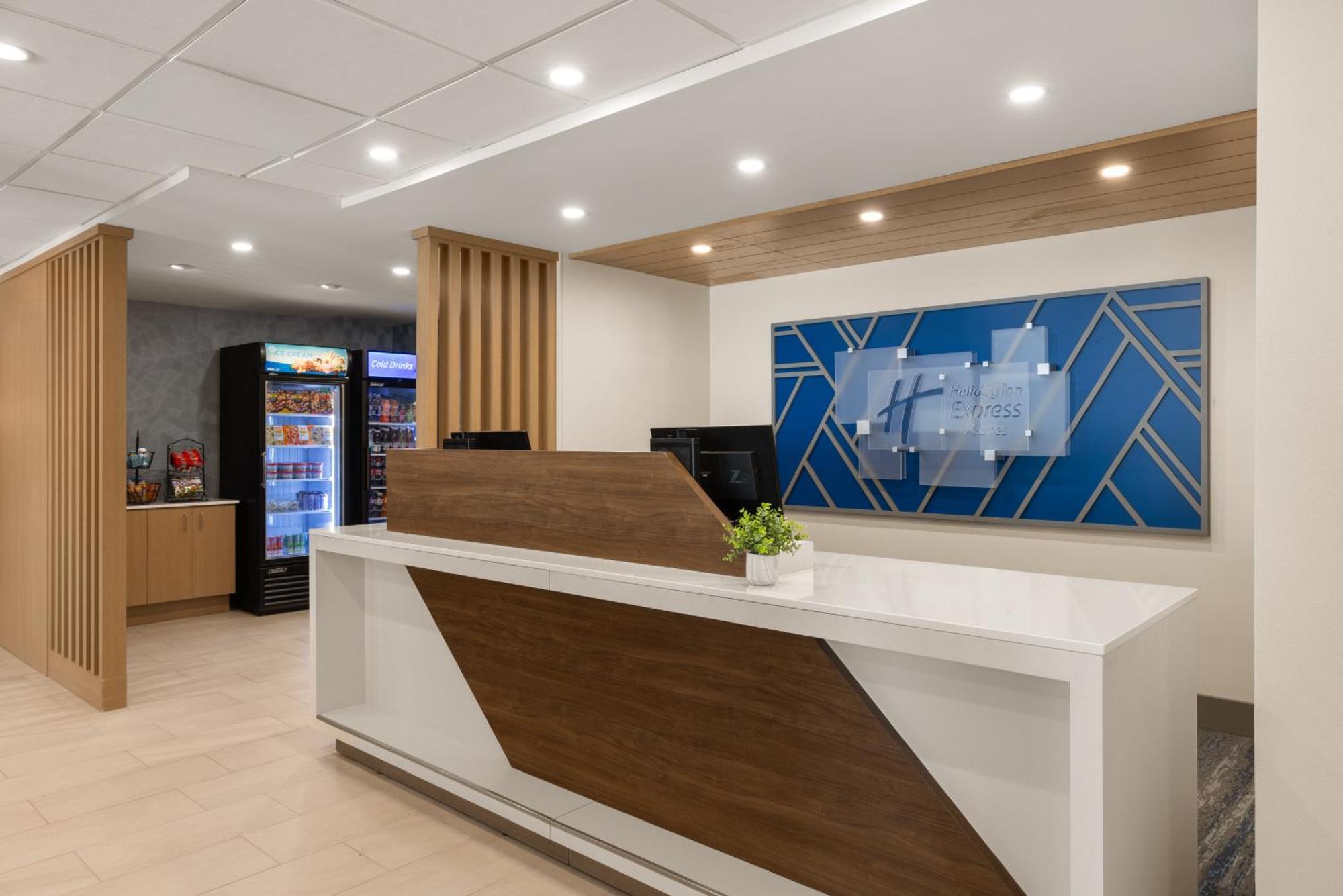 Holiday Inn Express Danbury I-84, An Ihg Hotel Bagian luar foto