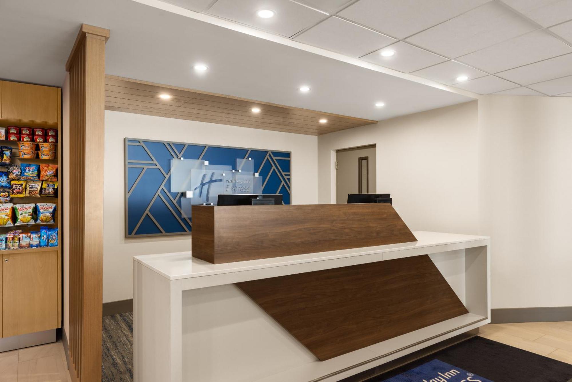Holiday Inn Express Danbury I-84, An Ihg Hotel Bagian luar foto