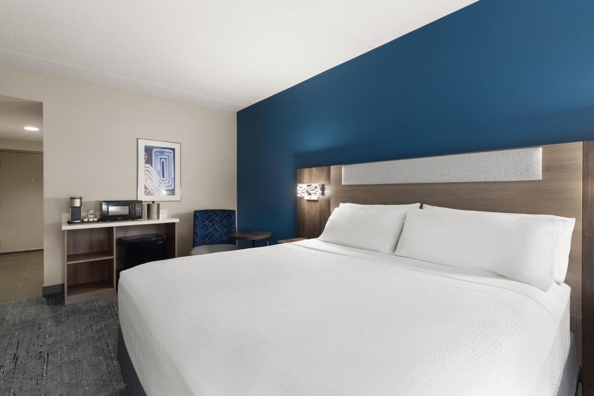 Holiday Inn Express Danbury I-84, An Ihg Hotel Bagian luar foto
