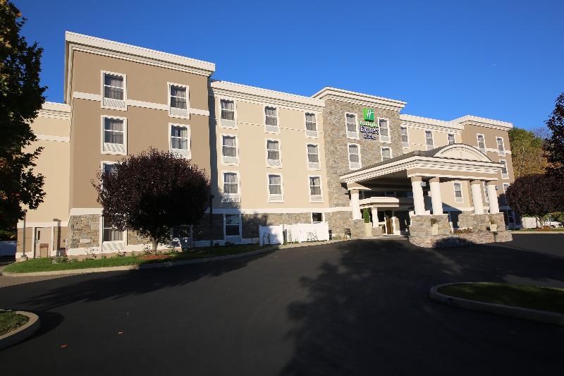 Holiday Inn Express Danbury I-84, An Ihg Hotel Bagian luar foto