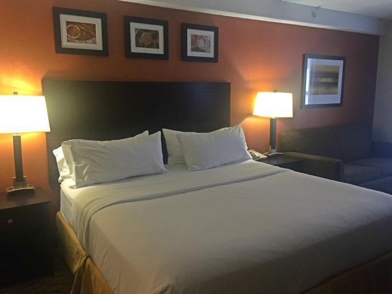 Holiday Inn Express Danbury I-84, An Ihg Hotel Bagian luar foto